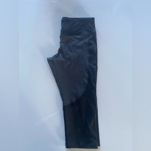 Joe Fresh Black Active 3/4 Legging - Medium